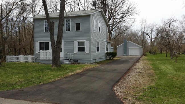 Foto del edificio - 1061 Centennial Ave