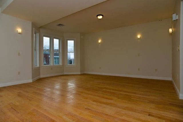 Building Photo - 48 Dudley St