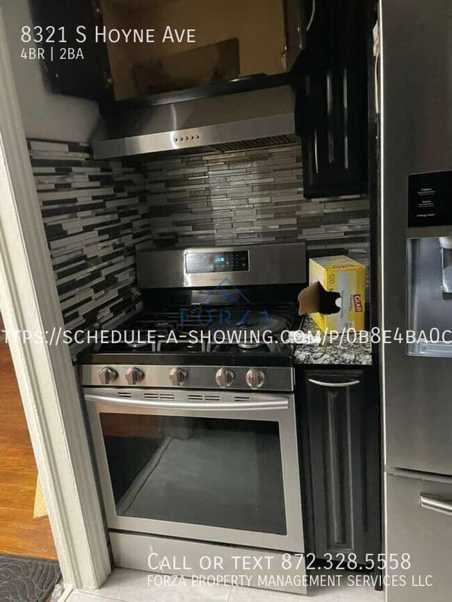 Building Photo - 8321 S Hoyne Ave