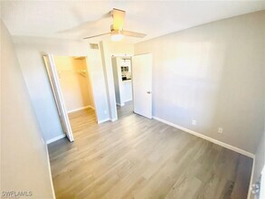 Building Photo - 5321 Summerlin Rd