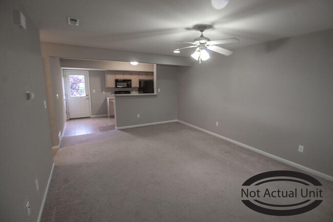 Building Photo - 4015 Snowy Owl Dr