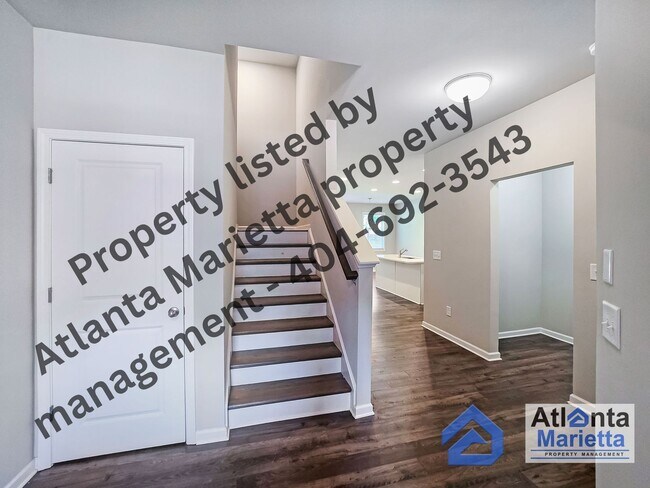 Foto del edificio - Spacious & Stylish 4BR/3.5BA Townhome Near...