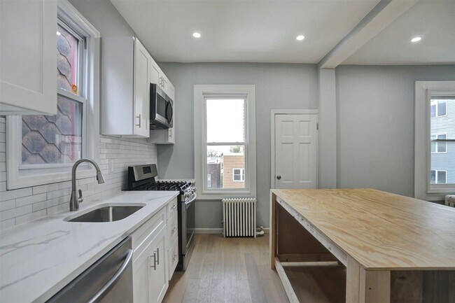 Foto del edificio - 317 4th St