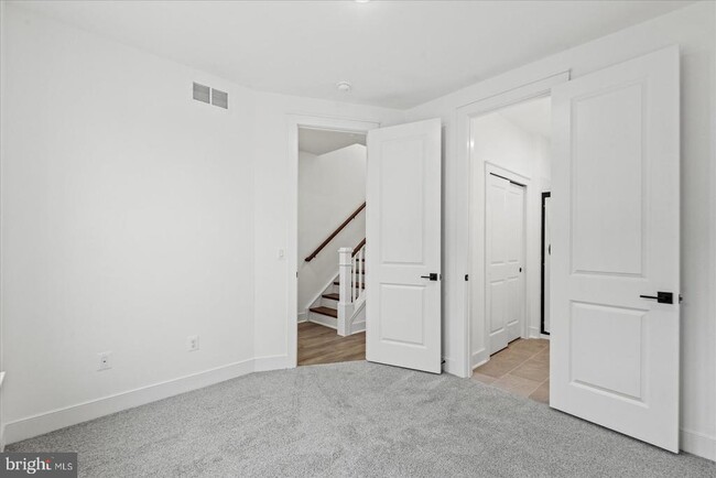 Foto del edificio - 9407 Pacific Elm St