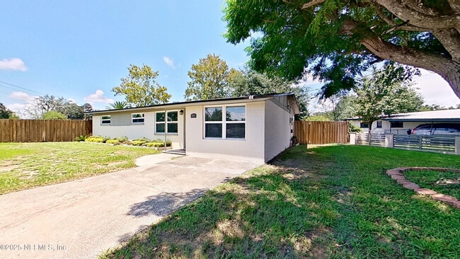 Foto del edificio - 399 Toccoa Rd