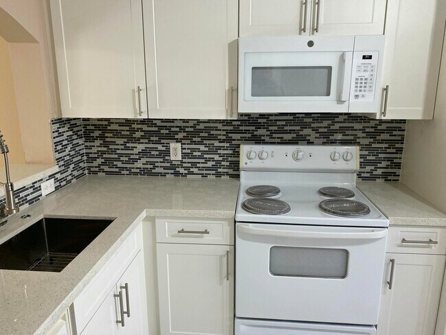 Foto del edificio - 3481 Briar Bay Blvd