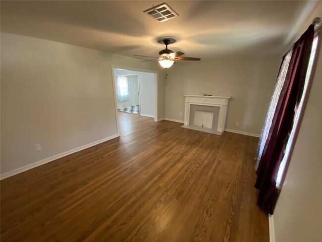 Foto del edificio - 3200 NW 43rd St