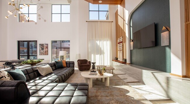 Foto del edificio - 11111 Nexus Ave.