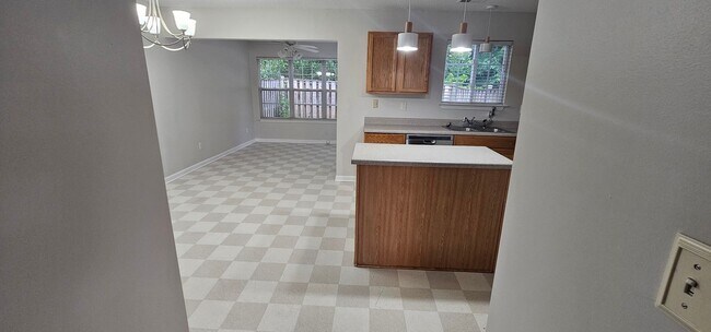 Foto del edificio - Beautiful 3 Bedrooms/2.5 Baths Townhome!! ...