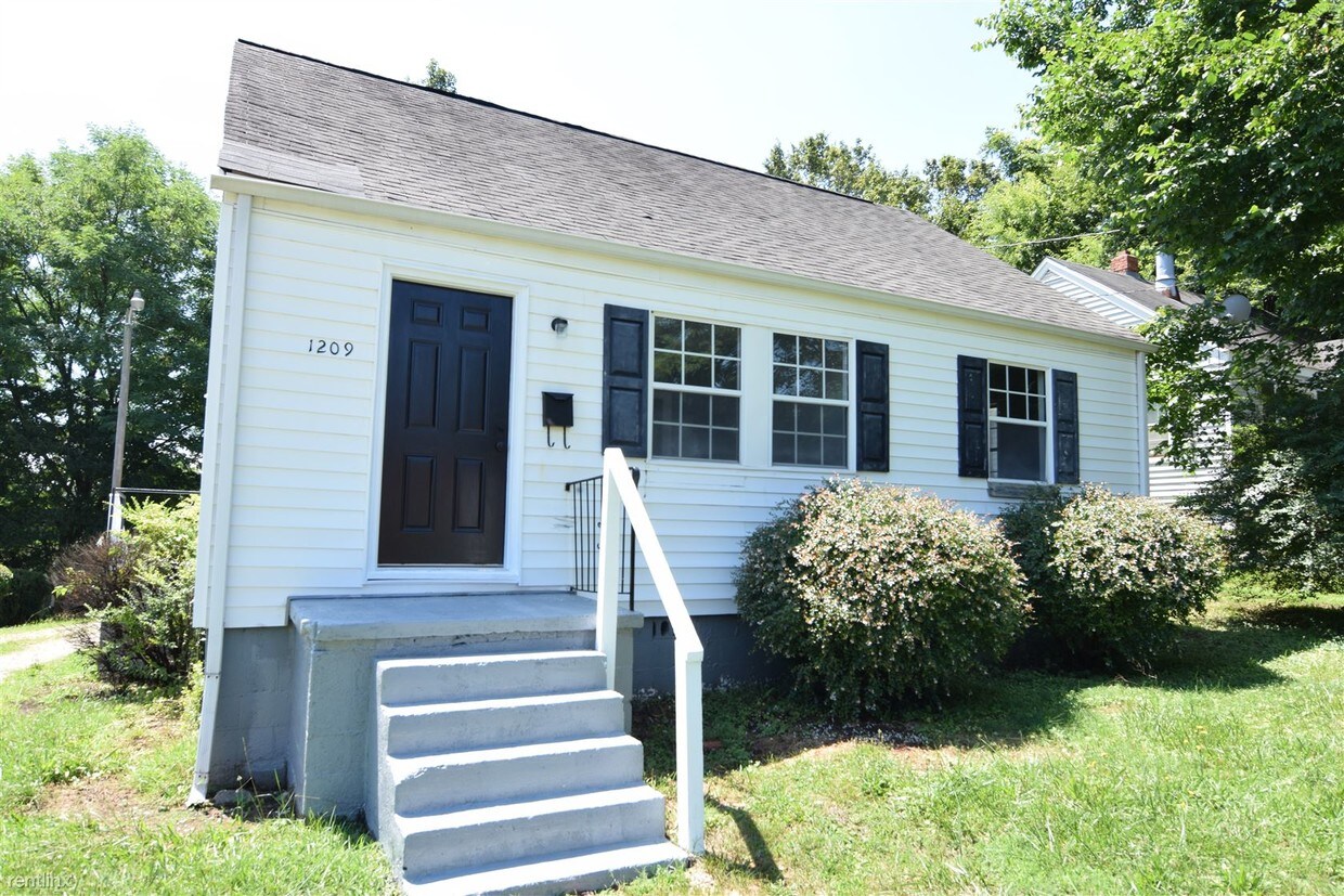 Primary Photo - 2 br, 1 bath House - 1209 Lake Wheeler