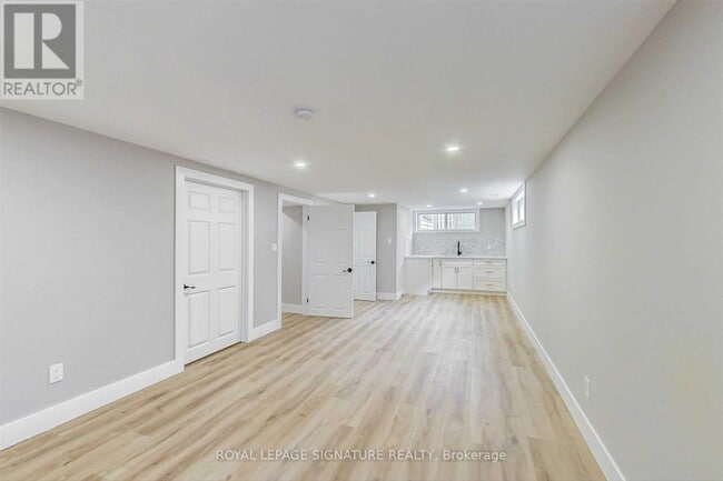 Building Photo - 95 Cardinal Dr