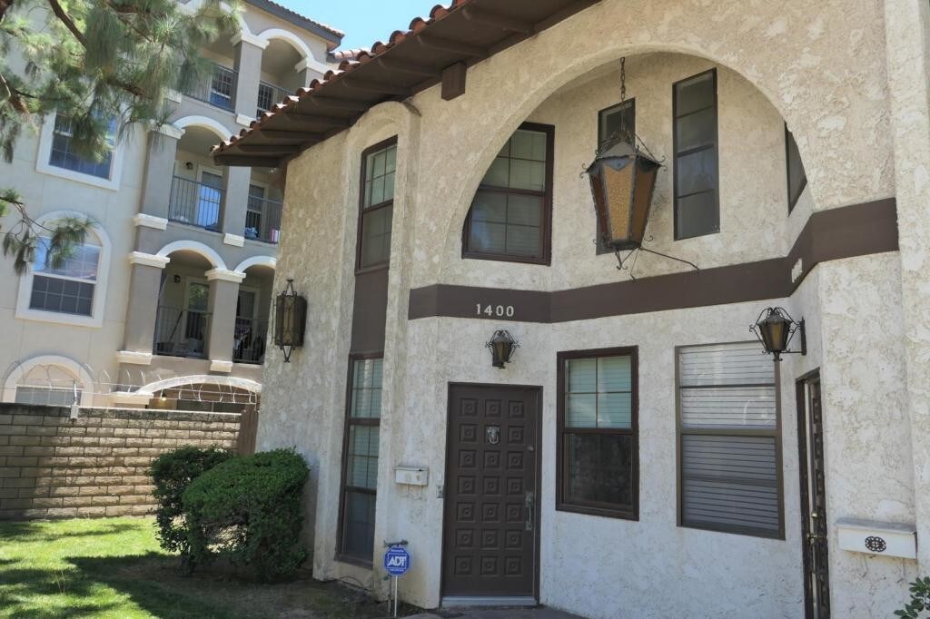 Primary Photo - 1400 Everton Pl