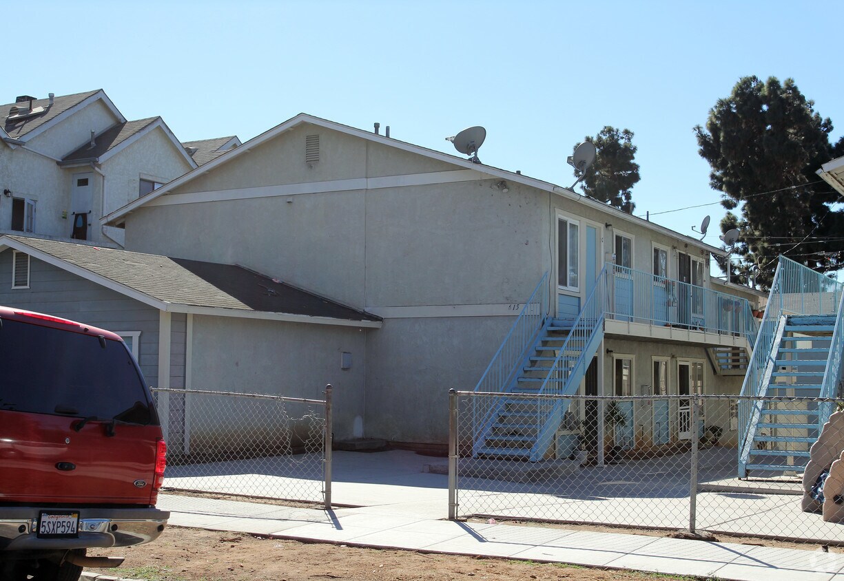Foto del edificio - 615-623 N Clementine St