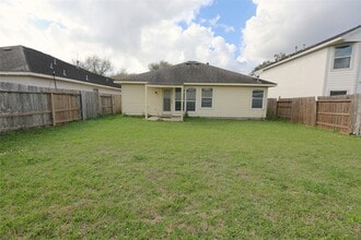 Building Photo - 142 Thunder Basin Dr