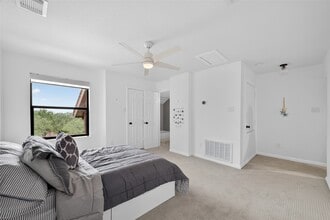 Building Photo - 803 Davis Rd