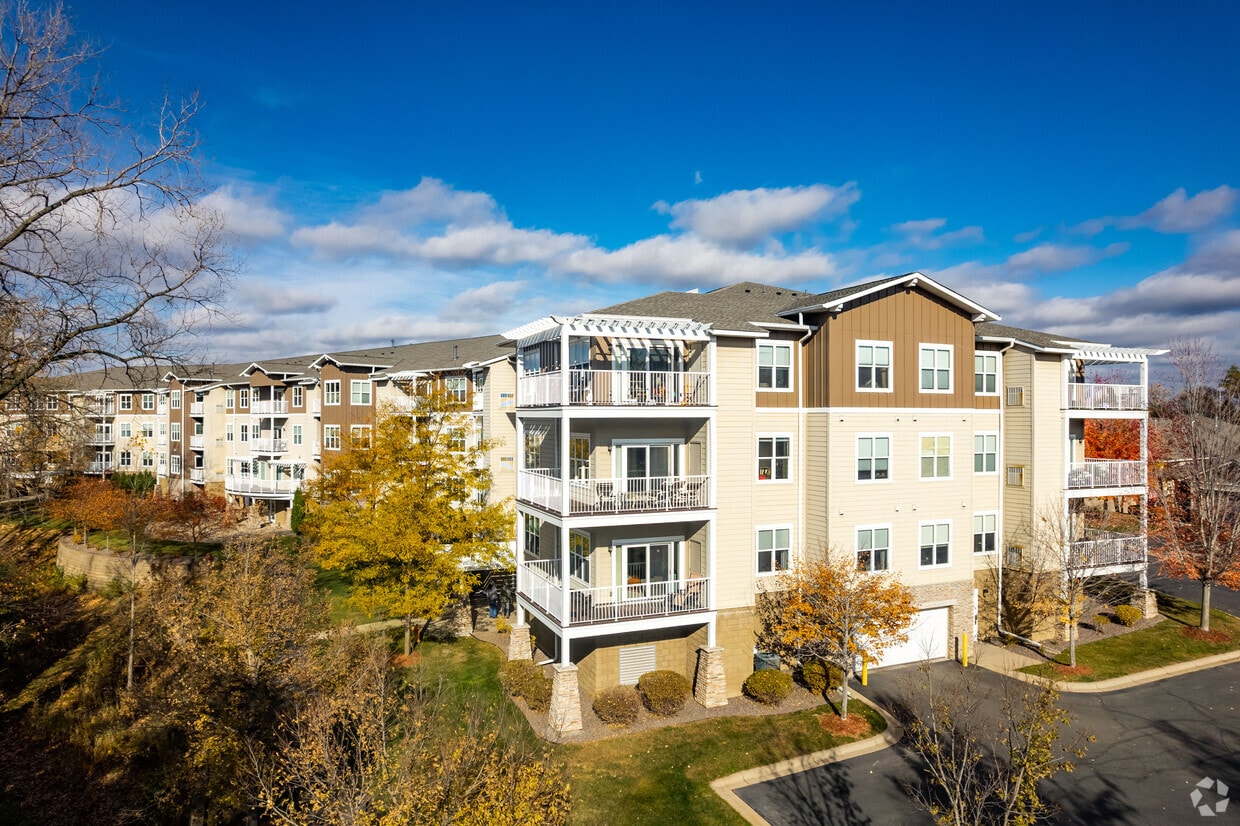 Primary Photo - Levander Estates