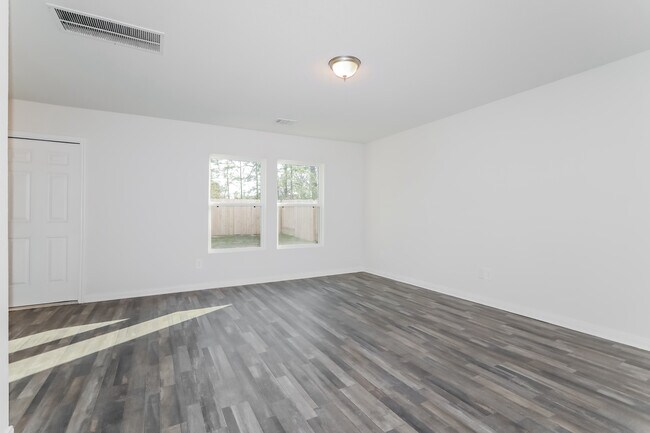 Foto del edificio - 15552 Briar Forest Dr, Conroe, TX