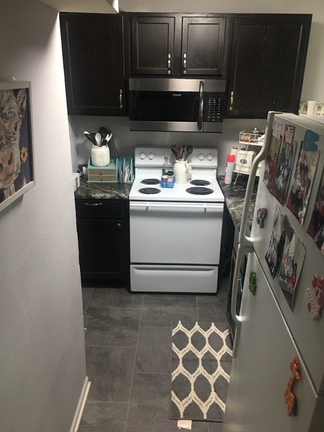 Foto del edificio - 5900 E 136th St