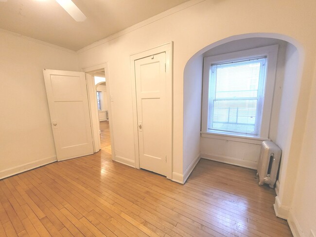 Interior Photo - The Drake