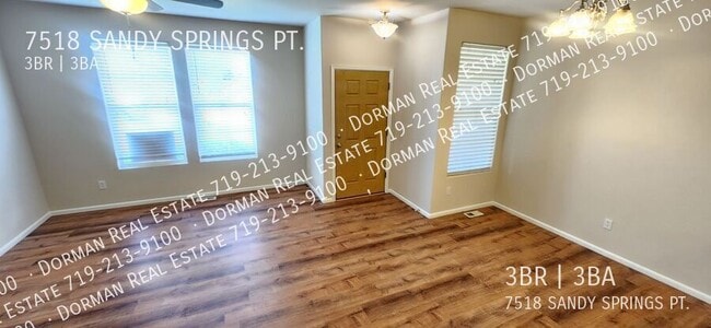 Foto del edificio - 7518 Sandy Springs Point
