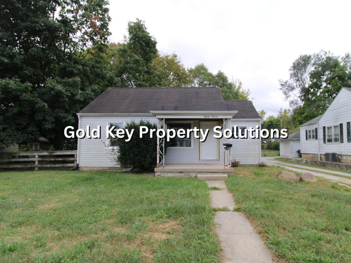 Primary Photo - Attractive 2 BR 1 BA House with Garage and...