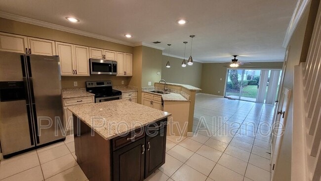 Foto del edificio - 4939 Walden Cir