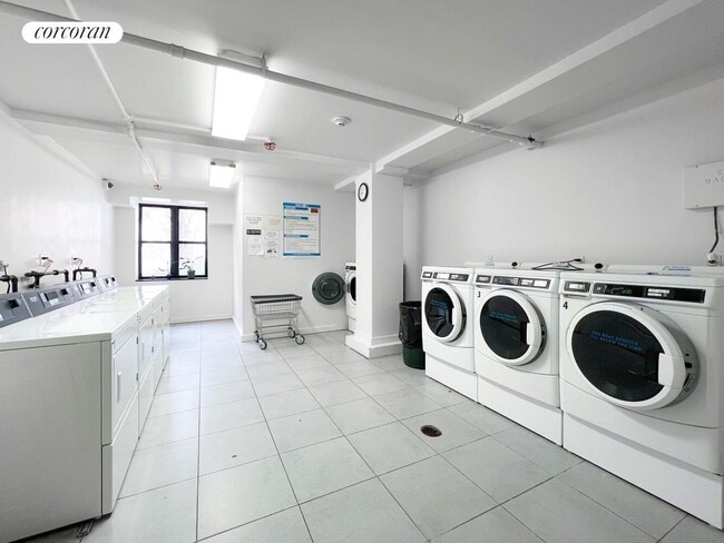 Building Photo - 1405 Fifth Avenue 6B