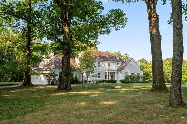 Foto del edificio - 879 Blackburn Rd