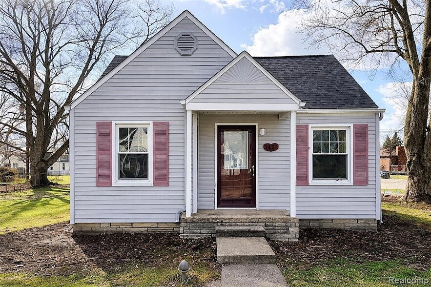 Photo - 7451 Cavell Street Unit