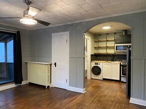 Building Photo - 19 Oakley Ave