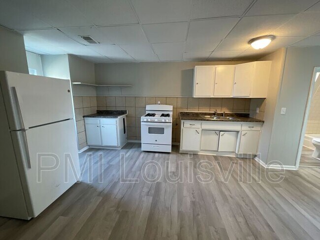 Foto del edificio - 4116 W Broadway