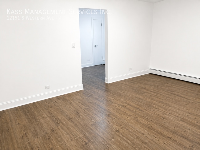 Foto del edificio - 12151 S Western Ave