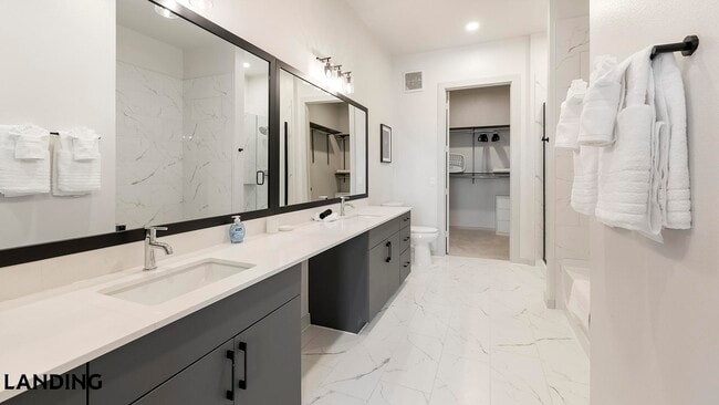 Building Photo - 1345 E 15th St