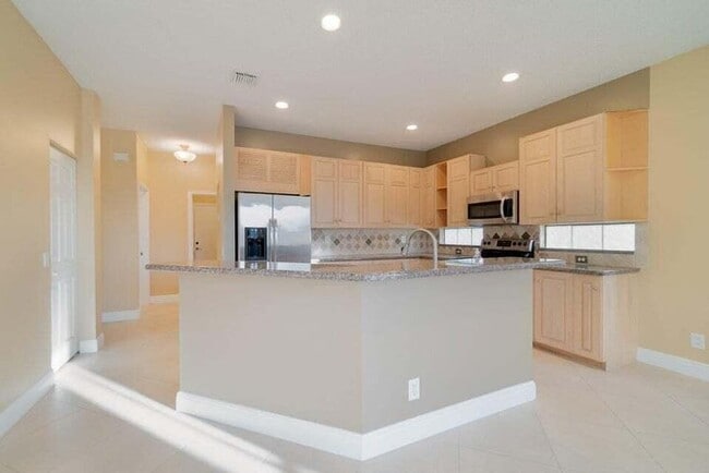 Foto del edificio - 7227 Chesapeake Cir