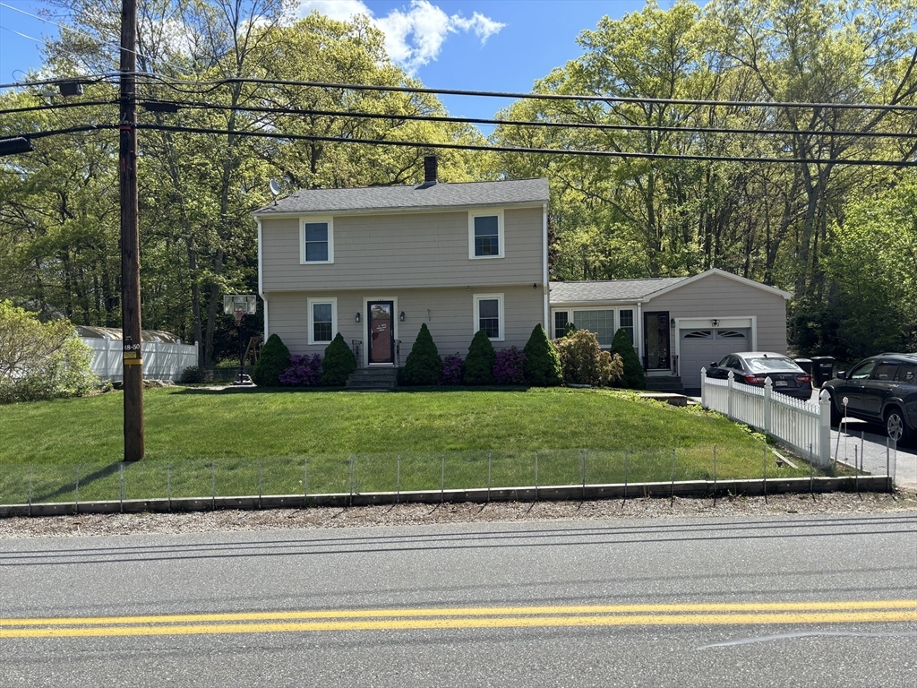 Primary Photo - 152 Mendon St