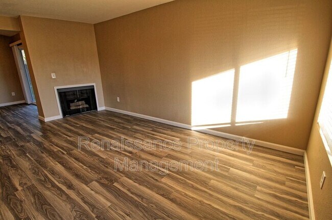 Building Photo - 1394 Pajaro Ave