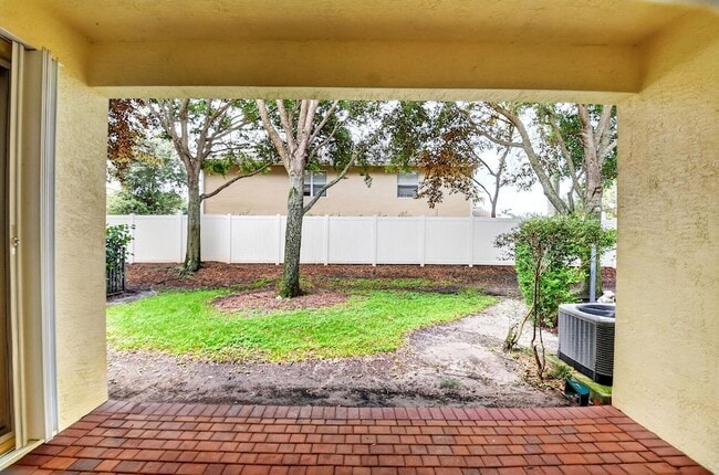Foto del edificio - 7662 Spatterdock Dr