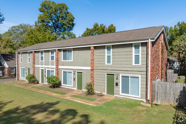 Building Photo - Spottswood Manor