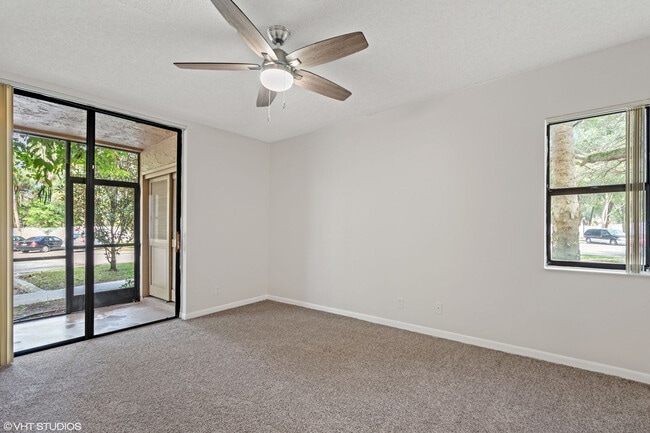 Interior Photo - Forest Pointe