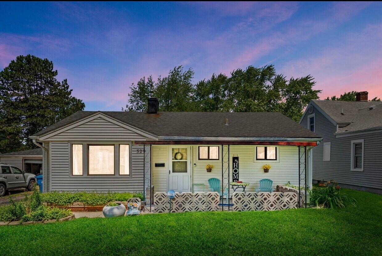 329 W River St, Bourbonnais, IL 60914 House Rental in Bourbonnais, IL