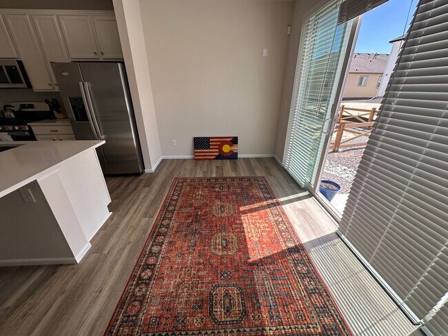 Foto del edificio - New 3 Bed 3 bath house in Banning Lewis!!!