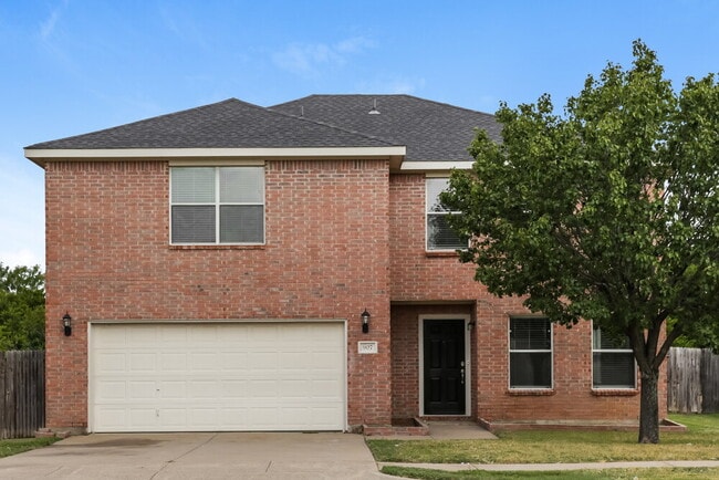Building Photo - 907 Blue Sky Dr