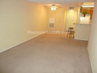 Primary Photo - 10741 Camarillo St