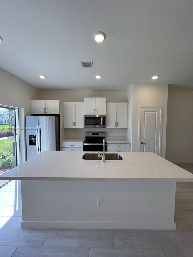 1765 SE 7th Ter photo'