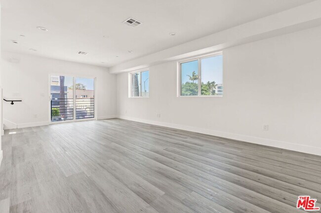 Foto del edificio - 2936 West Blvd