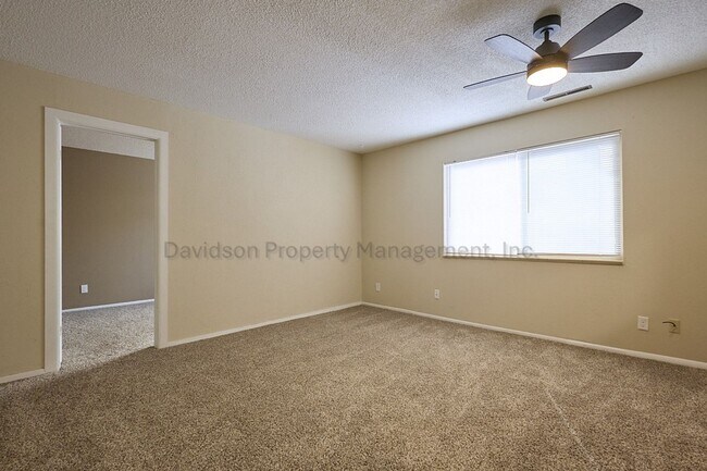 Building Photo - 1708 Sawyer Way