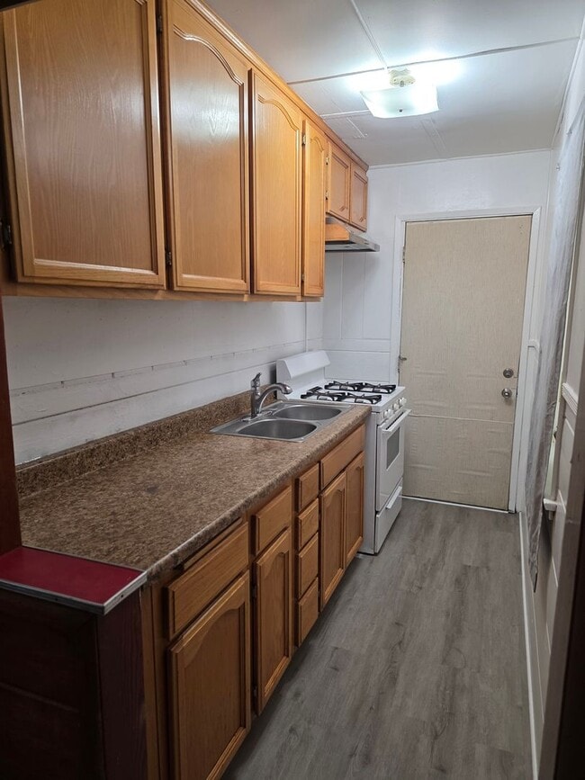 Foto del edificio - Cute 2 bedroom, 1 bath close to town