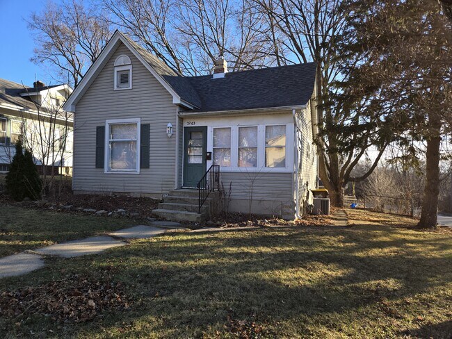 Foto del edificio - 2203 15th Ave