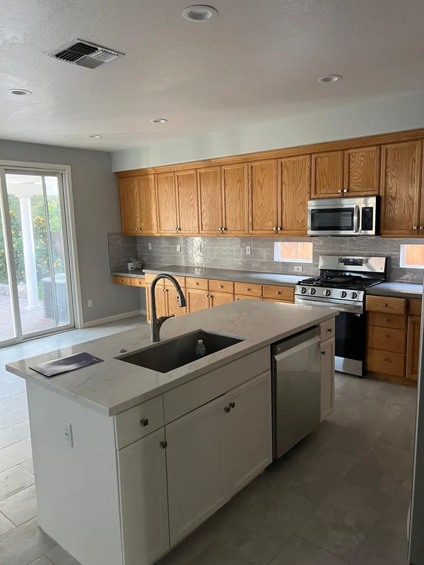 Foto del edificio - 1226 Laurel Park Cir