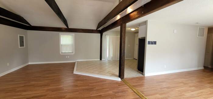 Building Photo - NOW AVAILABLE! 59 Hogg Memorial Dr, Whitma...